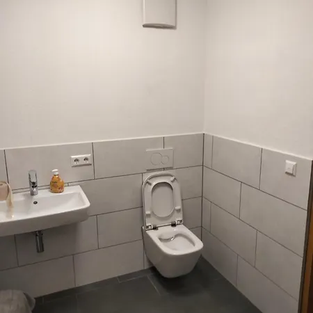 Doppelzmmer Pluederhausen בית אירוח